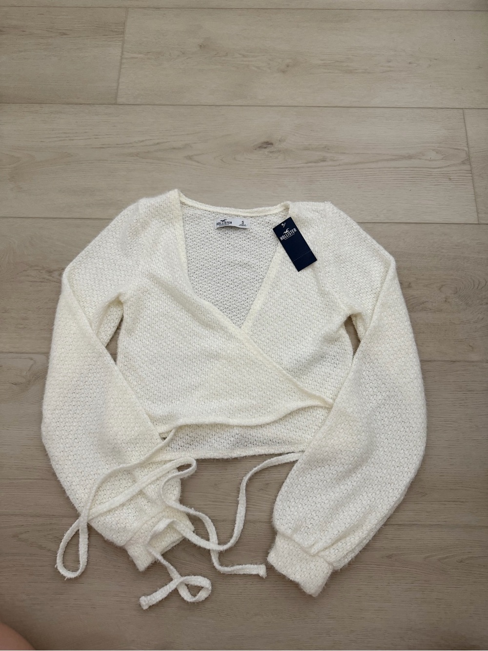 Hollister wrap cardigan white S